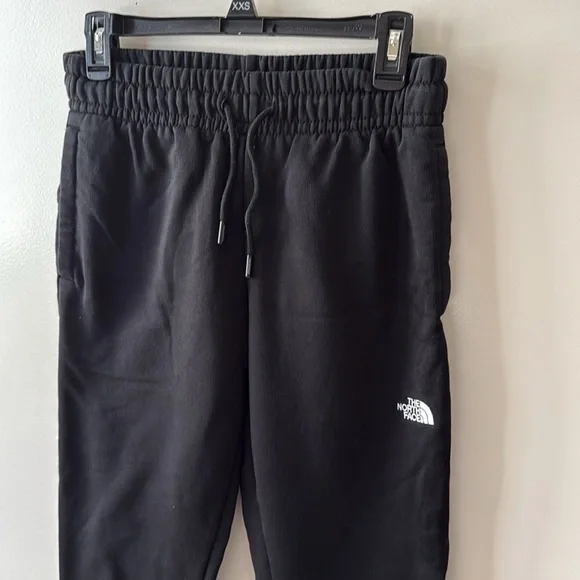 The north face black jogger sweatpants - Picture 2 of 9
